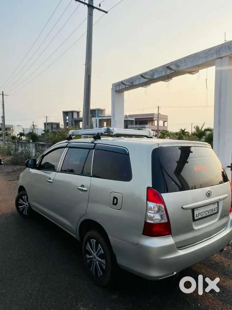 Toyota Innova Hycross 2006 Diesel Manual