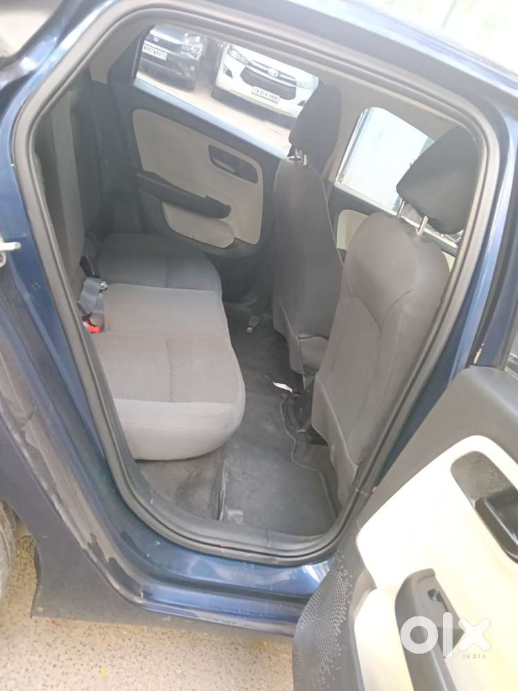 Tata Altroz 1.2 Xta Petrol Dct, 2023, Petrol