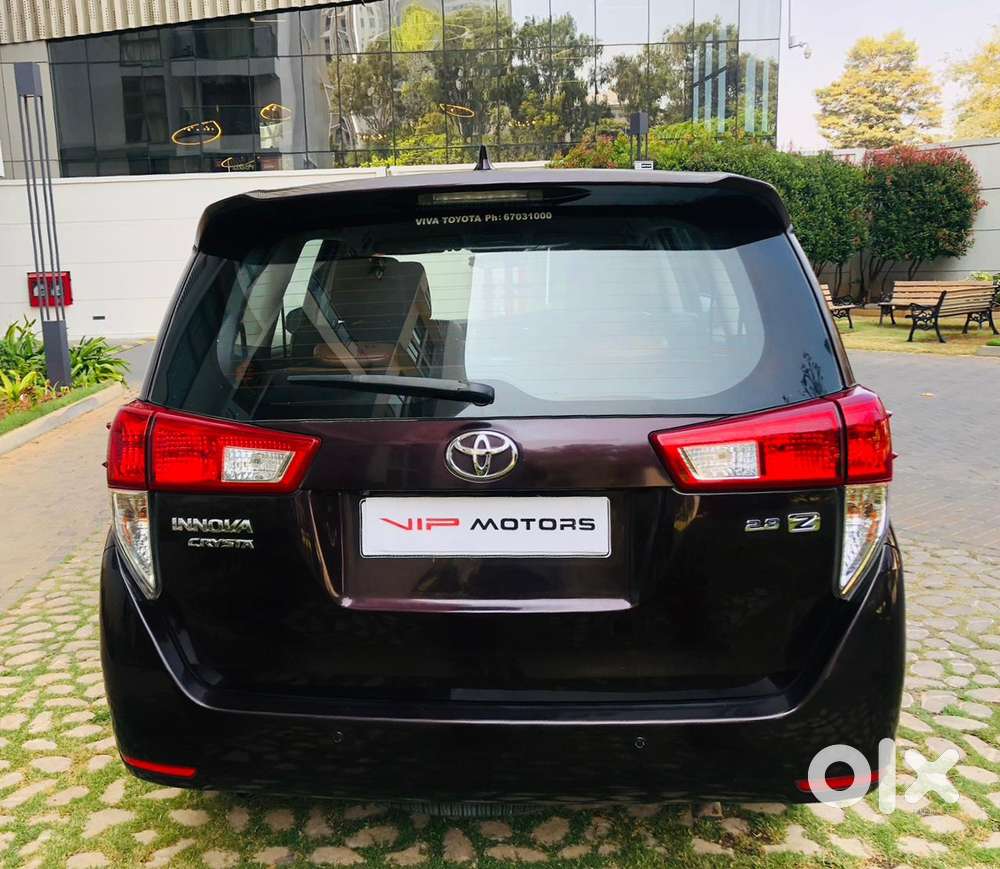 Toyota Innova Crysta