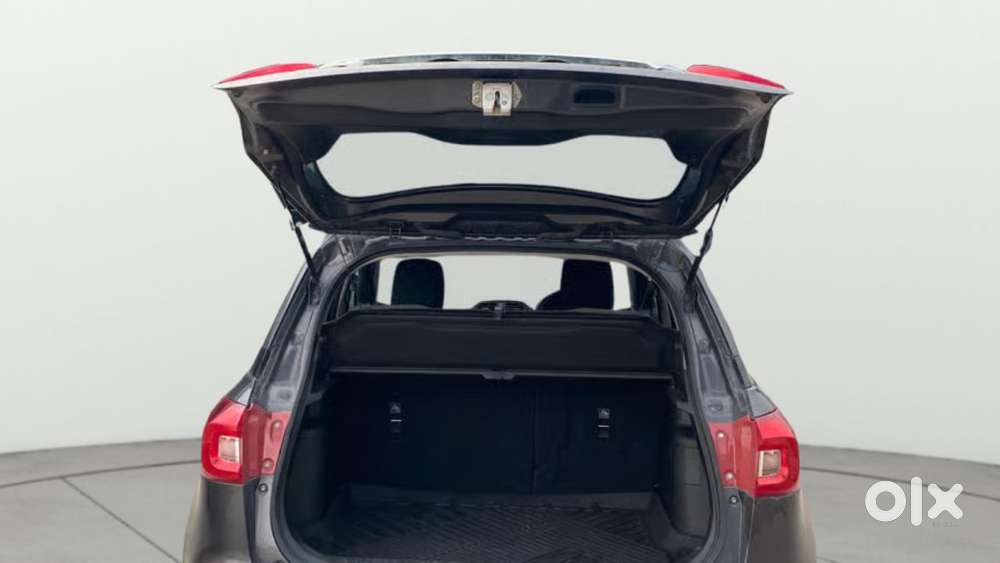 Maruti Suzuki Brezza 1.5 Zxi Smart Hybrid, 2022, Petrol