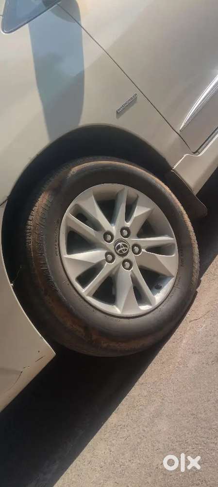 Innova And Innov Crysta Lloy Wheels