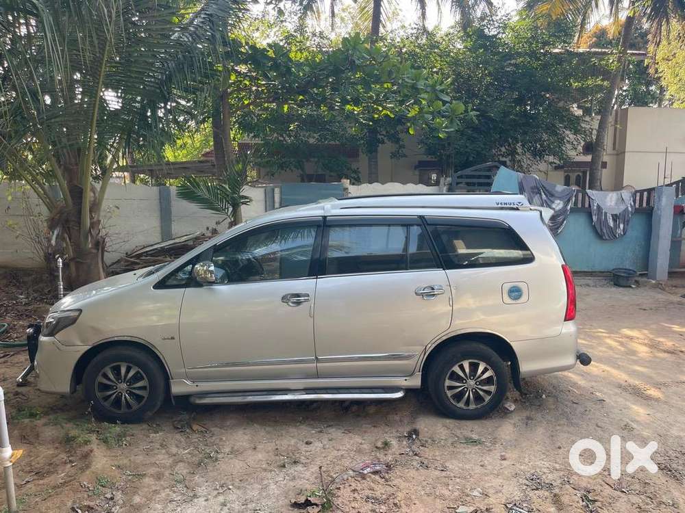 Toyota Innova 2011 Diesel 327000 Km Driven