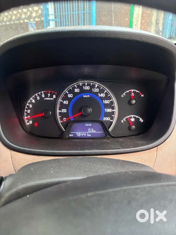 Hyundai Grand I10 2015 Petrol 96000 Km Driven