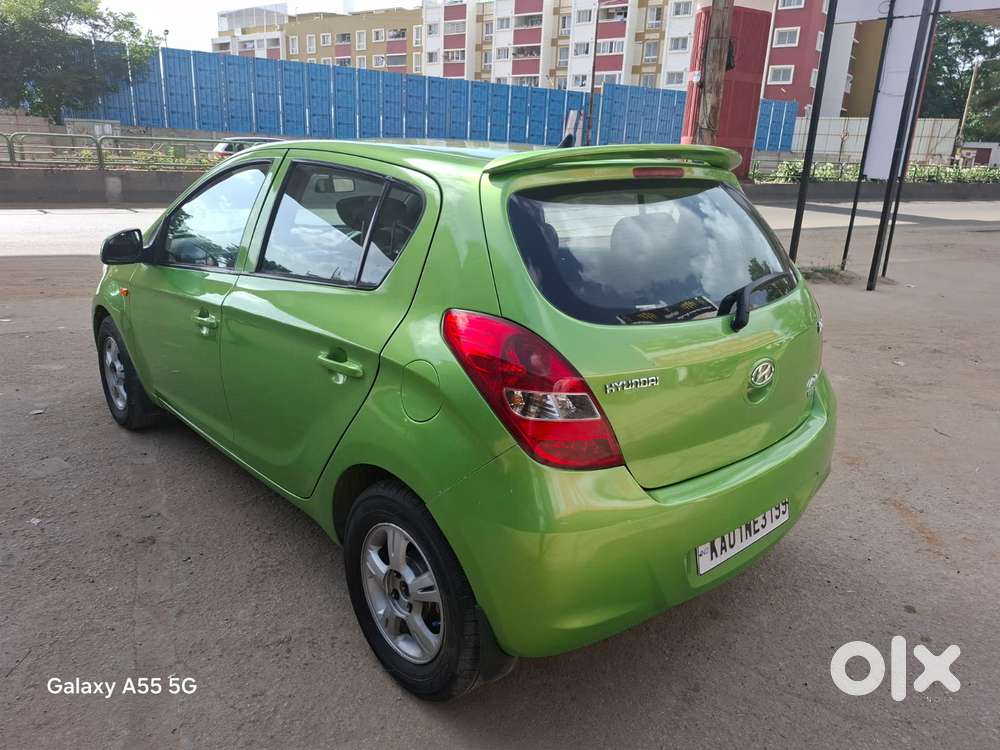 Hyundai I20 2009-2011 1.4 Asta (at), 2010, Petrol