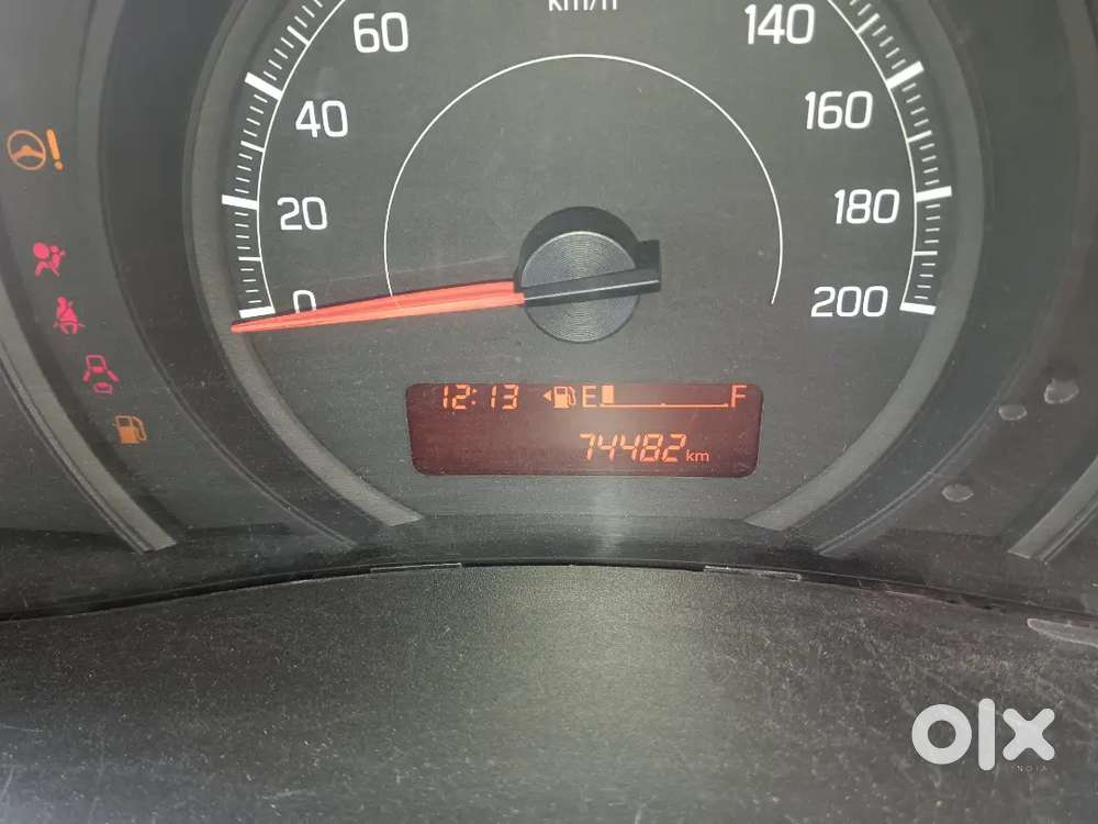 Maruti Suzuki Swift 2021 Petrol 70000 Km Driven