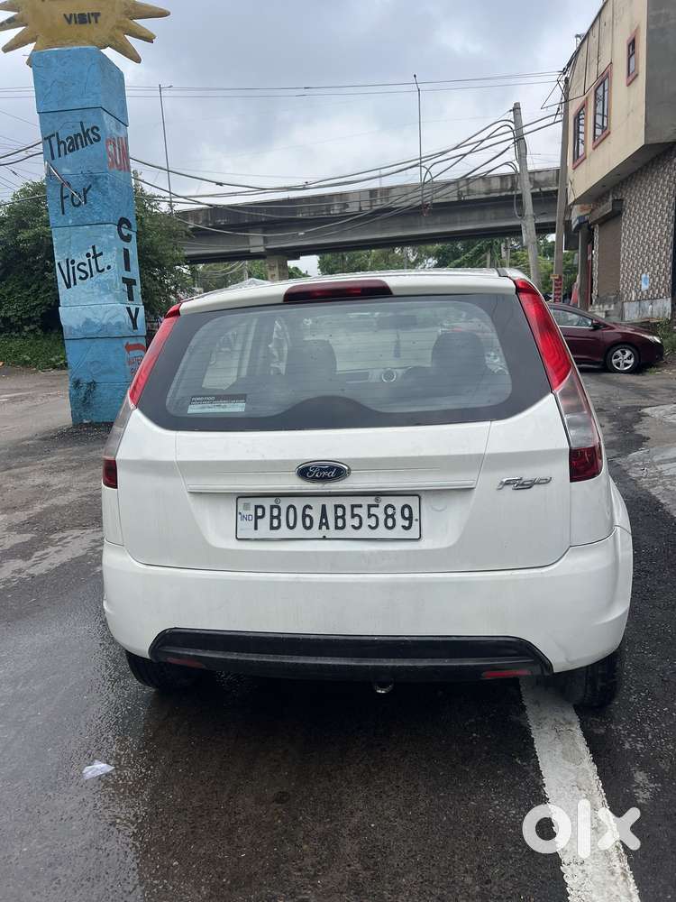 Ford Figo 1.2p Titanium Mt, 2015, Petrol