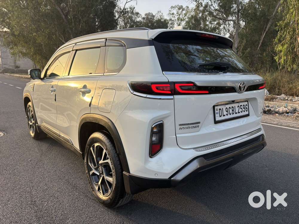 Toyota Urban Cruiser Hyryder 1.5 V Neo Drive At, 2025, Petrol