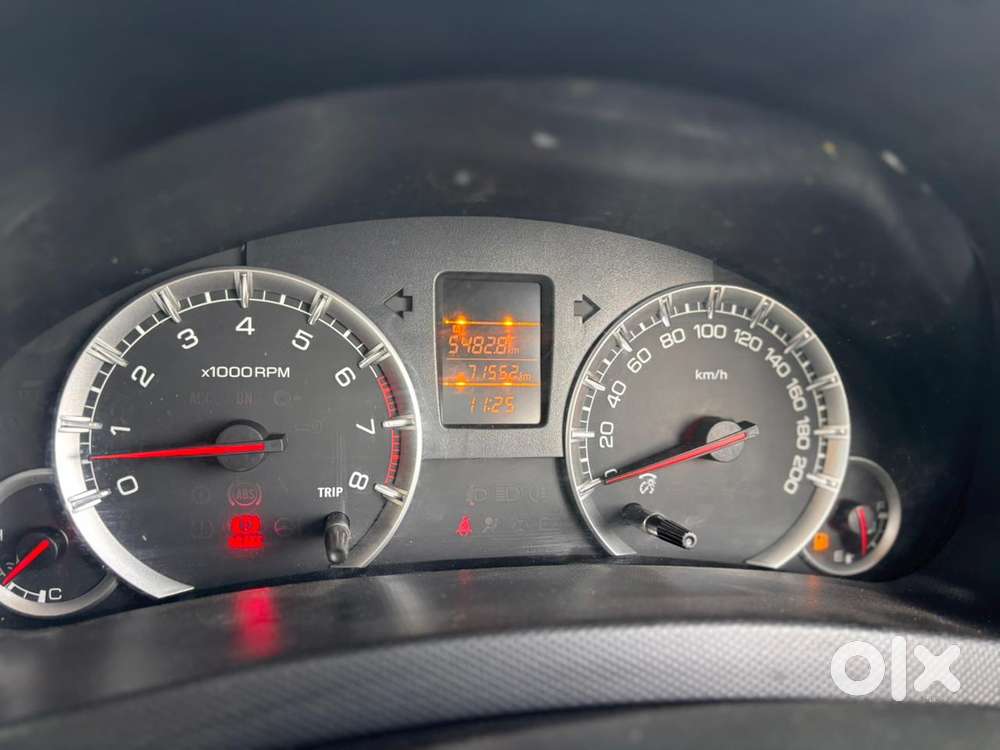 Maruti Suzuki Swift Vxi Optional, 2016, Petrol