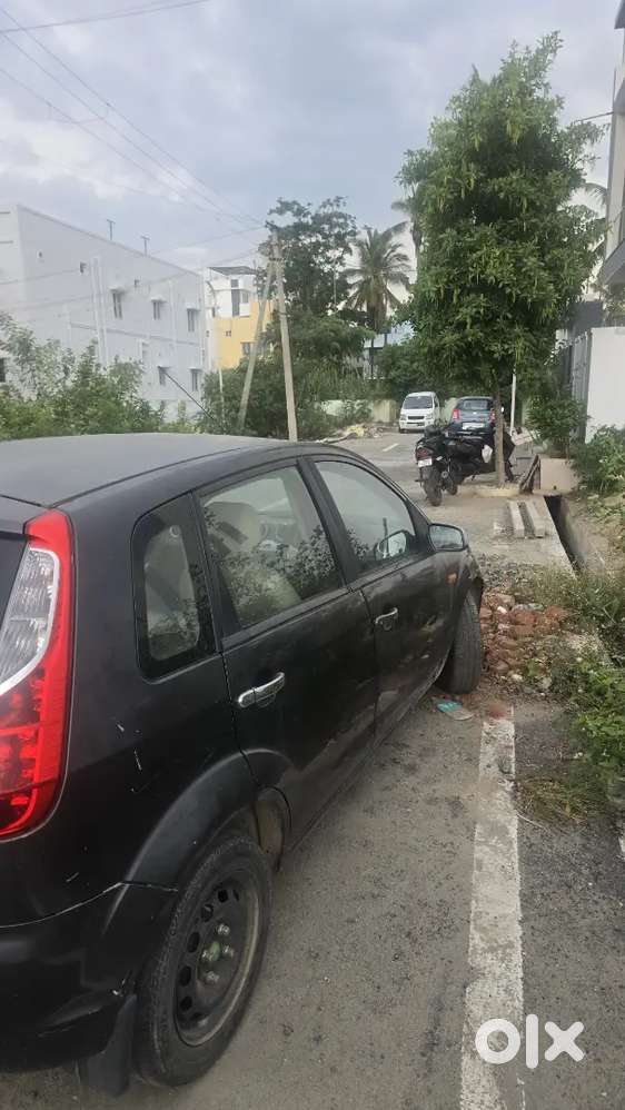 Ford Figo 2012 Diesel 118000 Km Driven