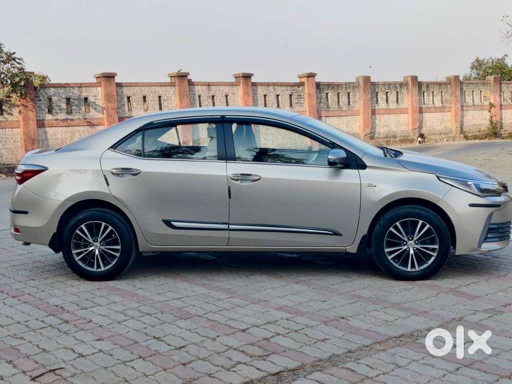 Toyota Corolla Altis 1.8 Gl, 2018, Petrol