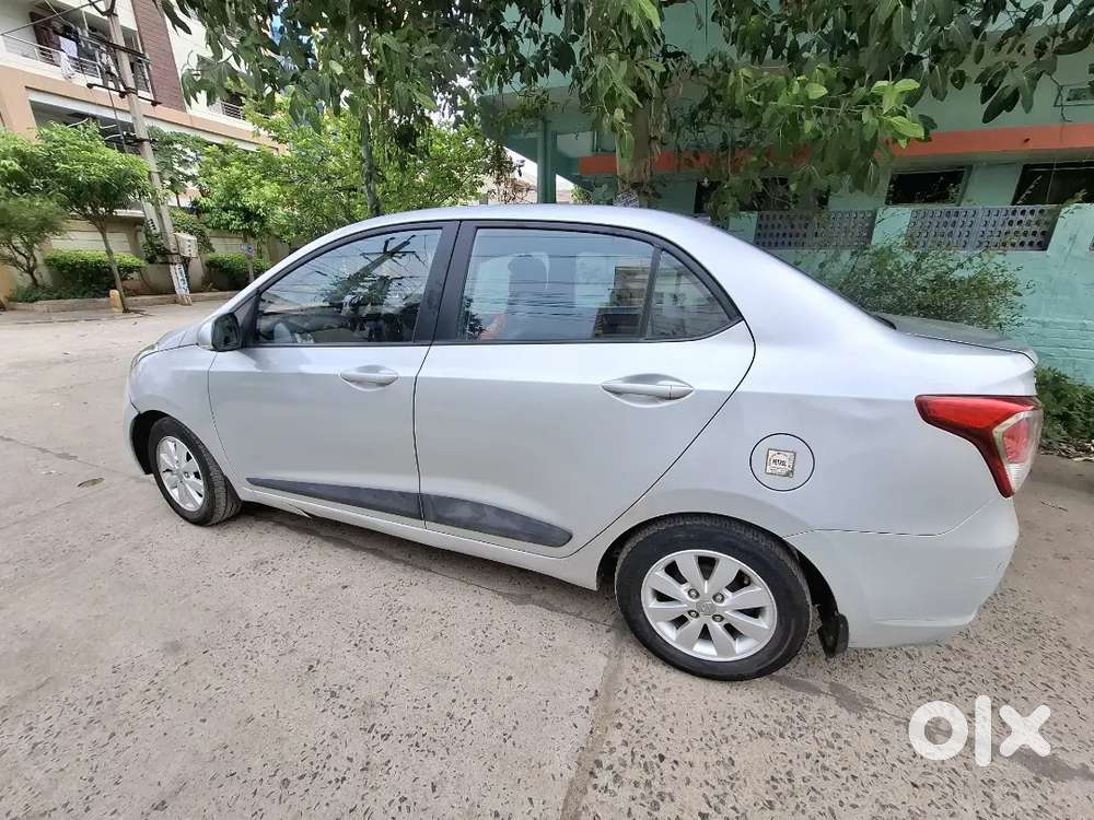 Hyundai Xcent Petrol 2015