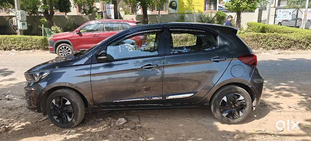 Brand New, 2 Months Old Car With Touch Screen, Android Auto, Dashcam