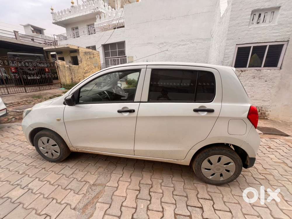 Celeio White Colour Non Accident Car Company Record