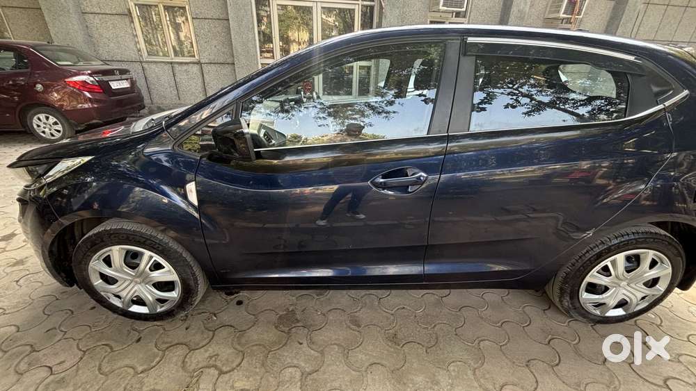 Tata Altroz Xm Plus (s) Icng, 2024, Cng & Hybrids