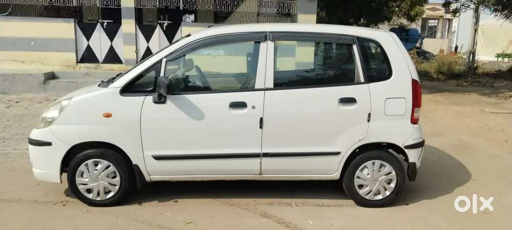 Maruti Suzuki Zen Estilo 2010