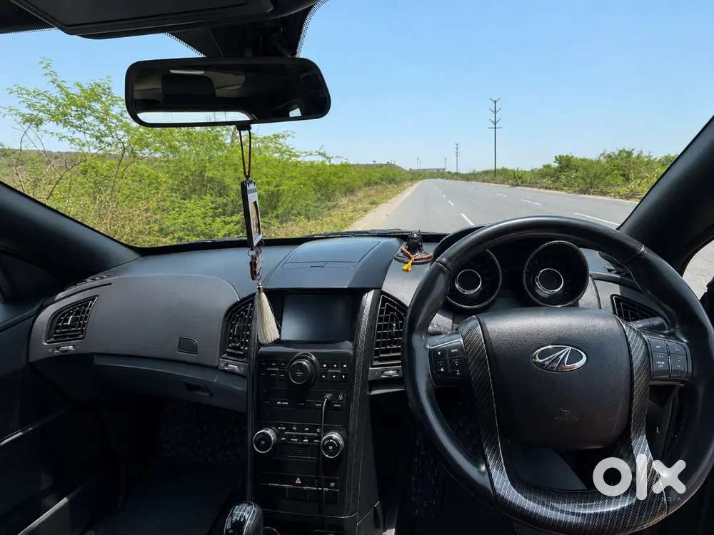 Mahindra Xuv500 2.2 W7 2021 With 0 Dep Insurance