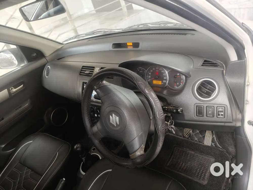 Maruti Suzuki Swift 2011 Diesel Well Maintained ,service Is Done