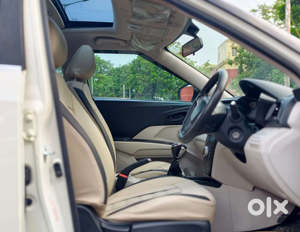Mahindra Xuv300 W6 Diesel, 2023, Diesel