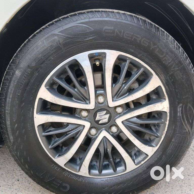 Maruti Suzuki Ertiga Zxi Shvs, 2022, Petrol