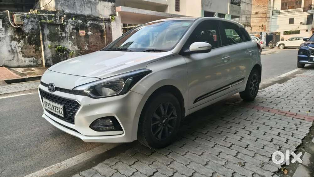 Hyundai I20 Sportz 1.2 Ivt, 2020, Petrol