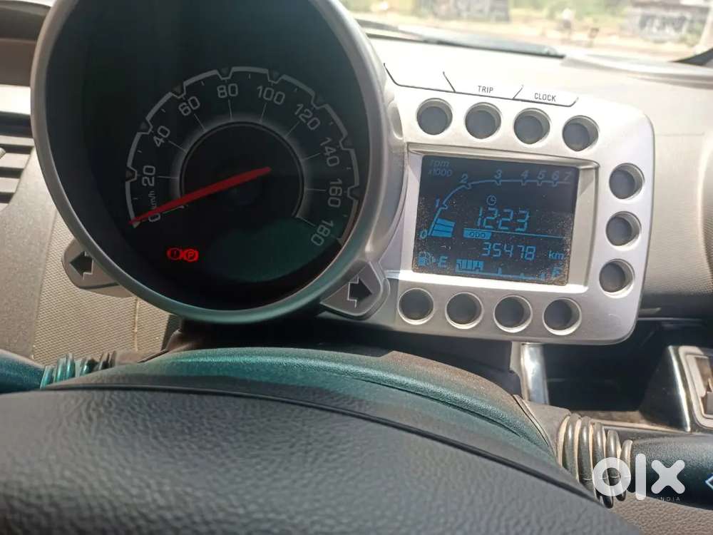 Chevrolet Beat Petrol 2010