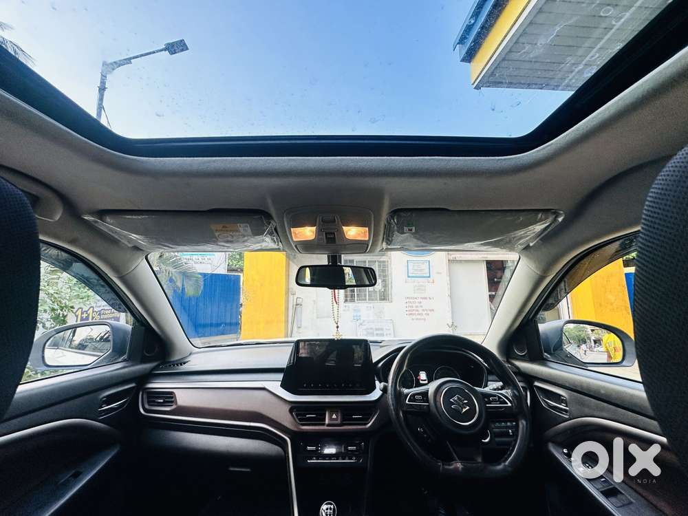 Maruti Suzuki Brezza 1.5 Zxi Plus Smart Hybrid, 2022, Petrol