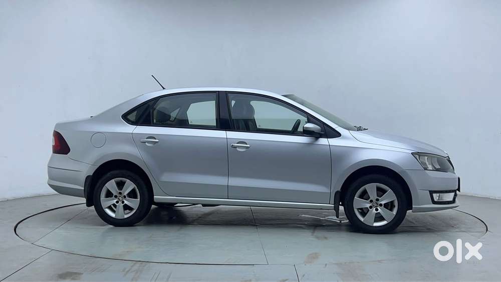 Skoda Rapid 1.6 Mpi Ambition, 2018, Petrol