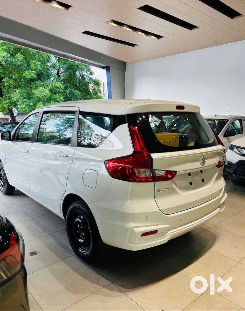 Swift Dzire Tour S Cng @ 7,00,000
