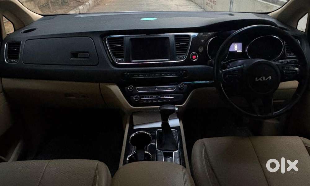 Kia Carnival Limousine Plus 7 Str, 2022, Diesel