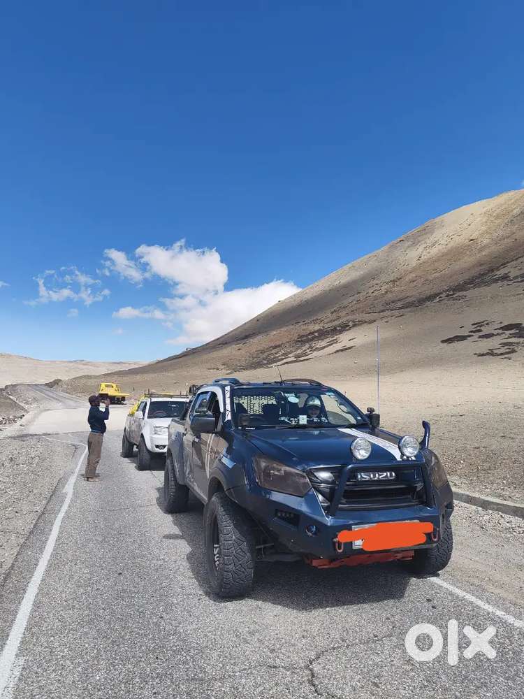 Isuzu Hi-lander 2023 Diesel 40 Km Driven