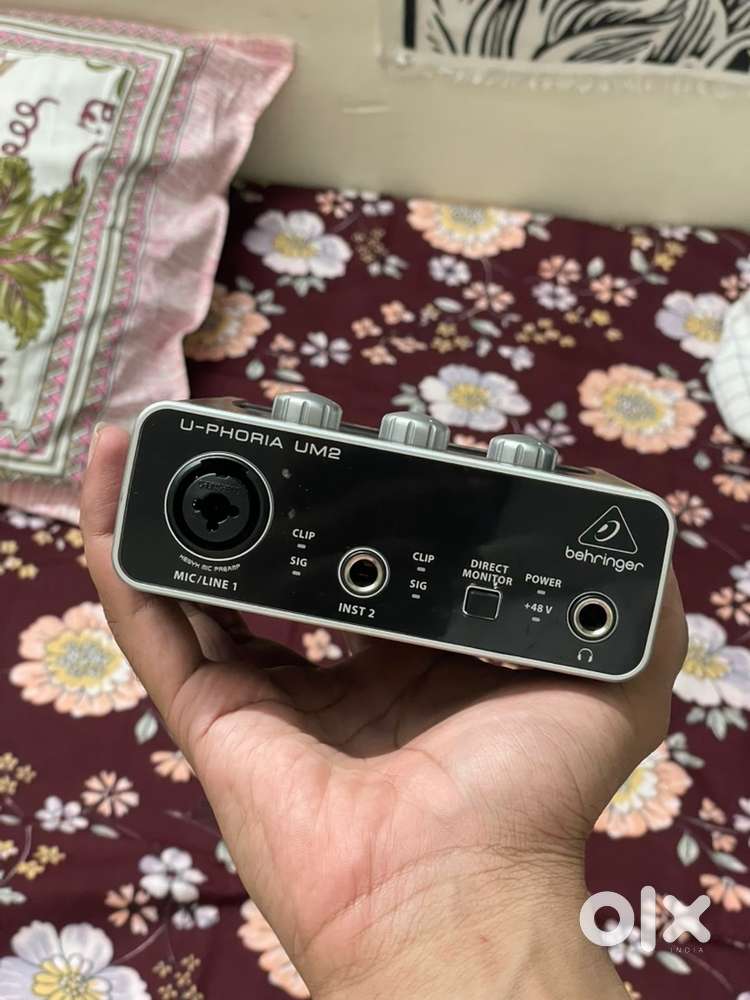 Behringer U-Phoria UM2 and SENNHEISER MIC XS1
