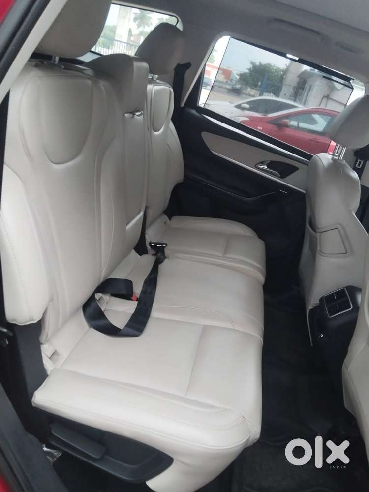 Mahindra Xuv700 2.0 Ax 7 Petrol At Str, 2021, Petrol