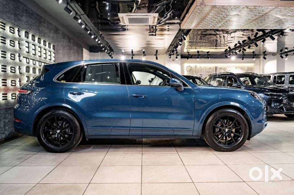 Porsche Cayenne V6 Tiptronic, 2023, Petrol
