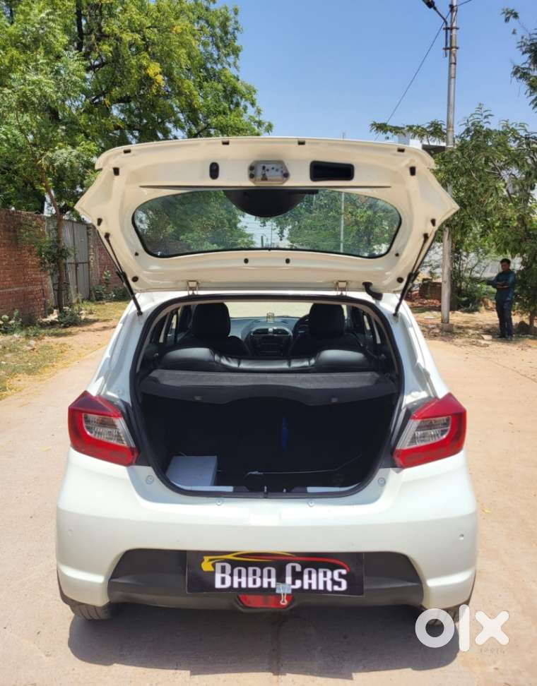 Tata Tiago Xz Opt, 2017, Petrol