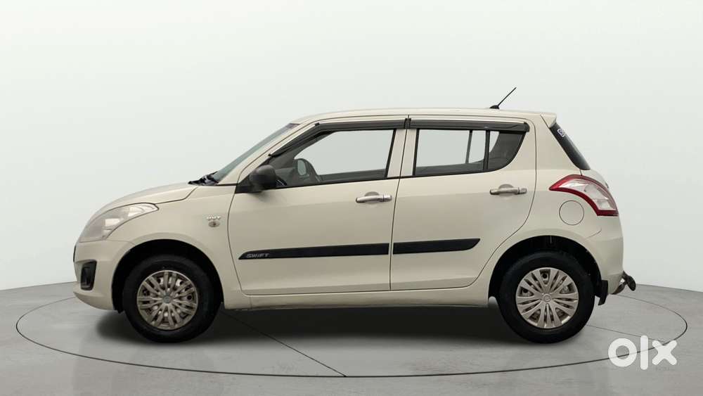 Maruti Suzuki Swift Lxi, 2016, Petrol