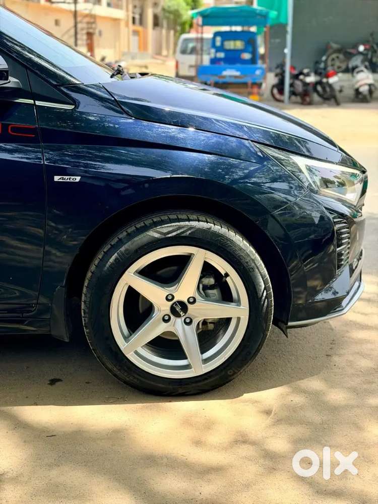 Hyundai Elite I20 2024 Petrol 15000 Km Driven
