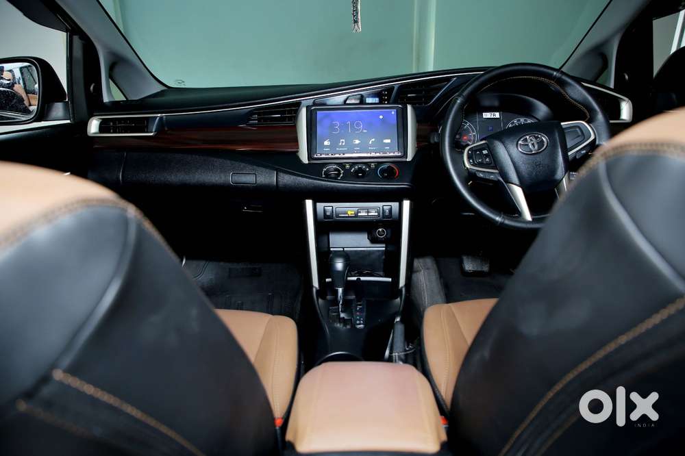 Toyota Innova Crysta [2020-ongoing] 2.4 Gx At 7 Str, 2020, Diesel