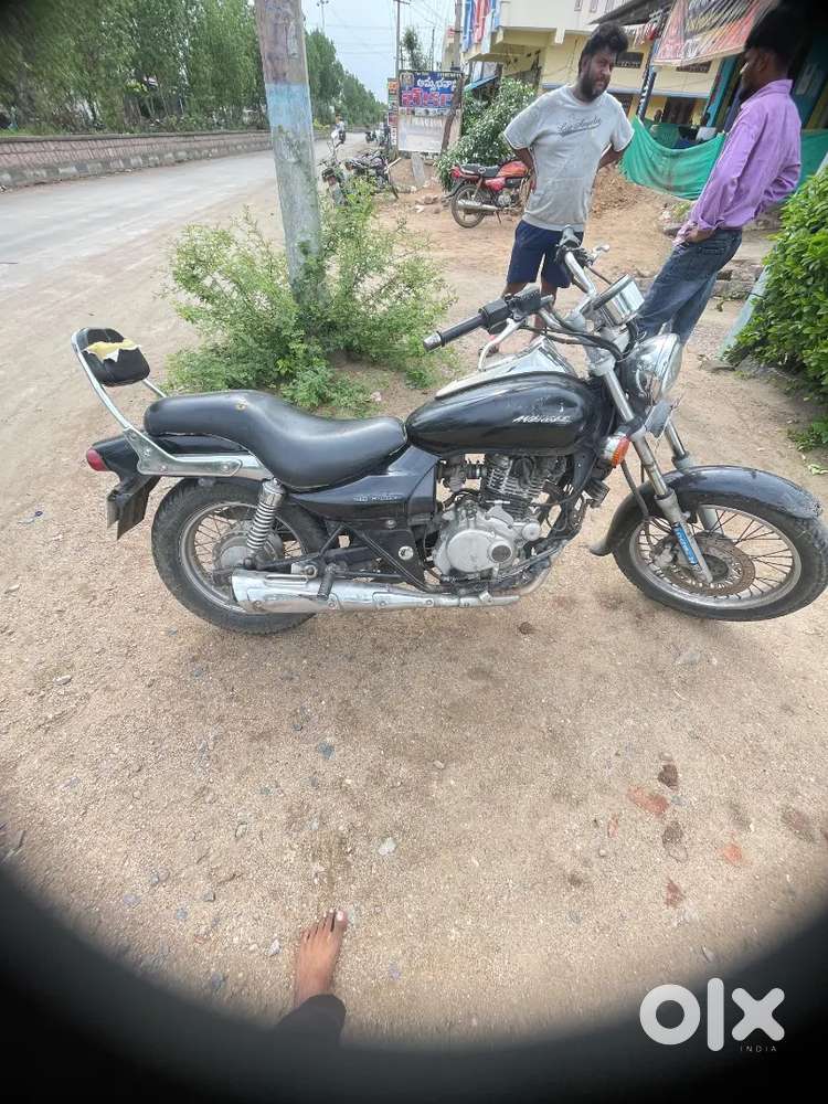 Bajaj Avenger Street 2010