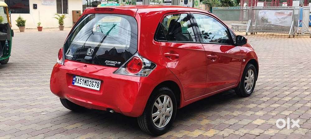 Honda Brio V Automatic, 2012, Petrol