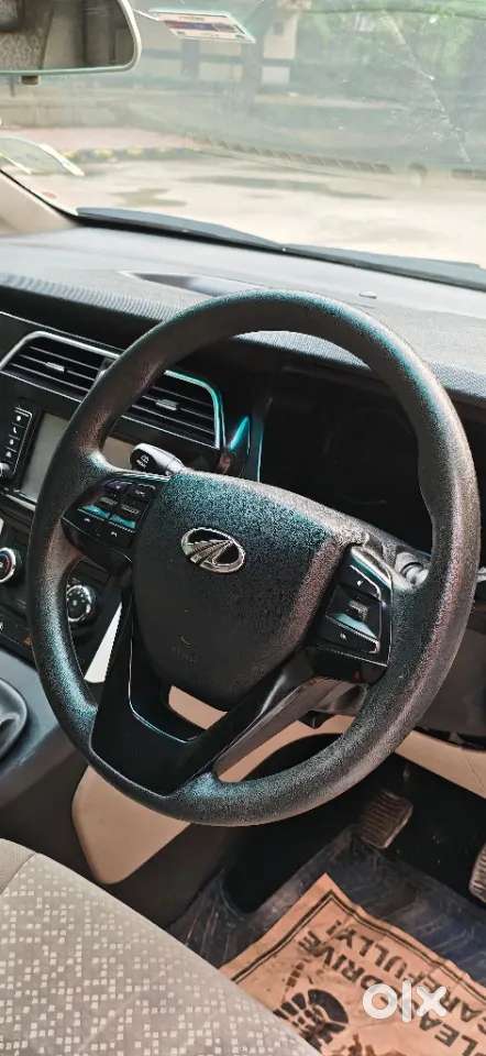 Mahindra Marazzo M6, 2018, Diesel