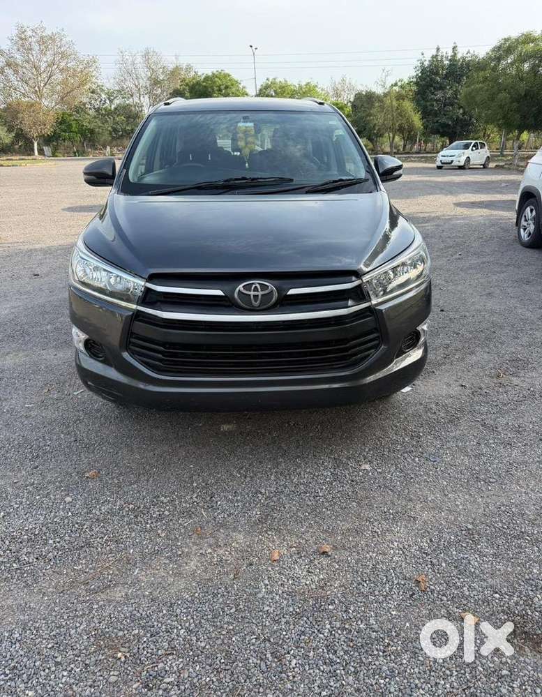 Toyota Innova Crysta 2017 Diesel 122000 Km Driven
