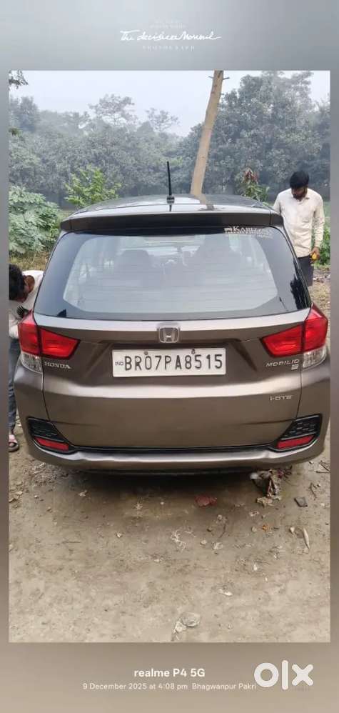 Very Good Condition Honda Mobilio Best Mileage 25 Kmph