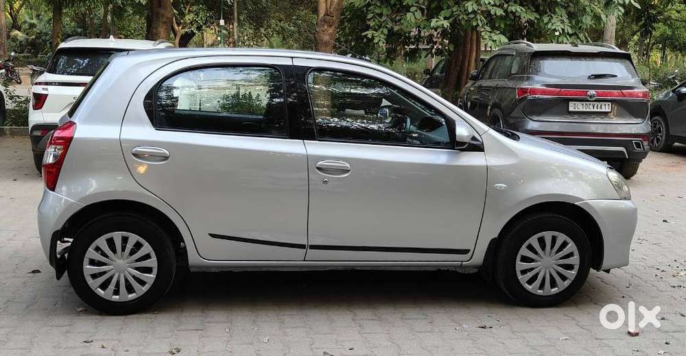 Toyota Etios Liva 2013-2014 G, 2013, Petrol