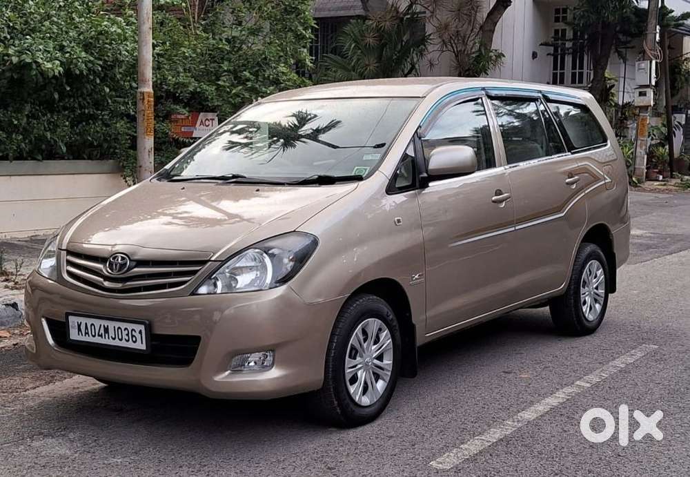 Toyota Innova 2.5 G (diesel) 7 Seater, 2011, Diesel