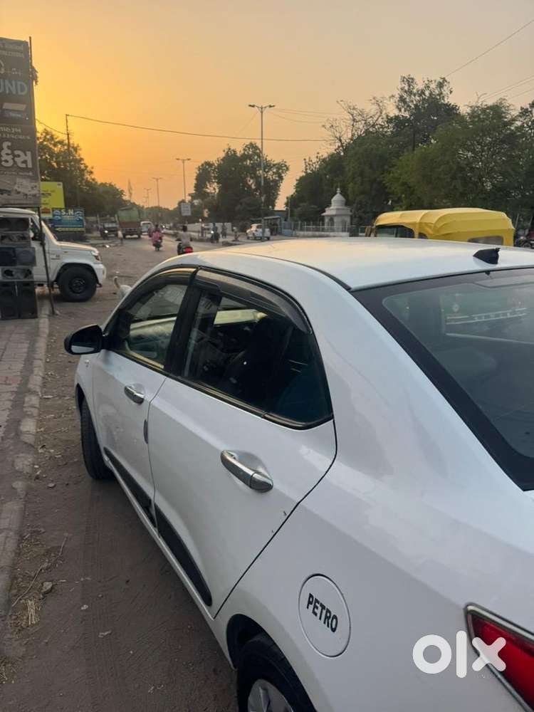 Hyundai Xcent 2015 Cng & Hybrids 128000 Km Driven