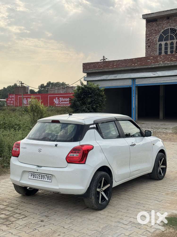Maruti Suzuki Swift, 2021, Petrol