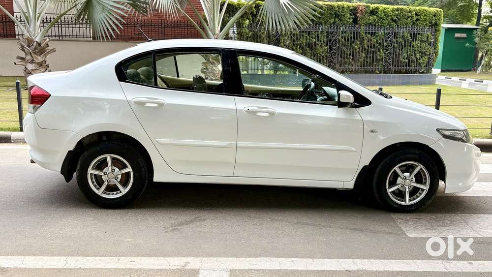 Honda City V Inspire, 2011, Petrol