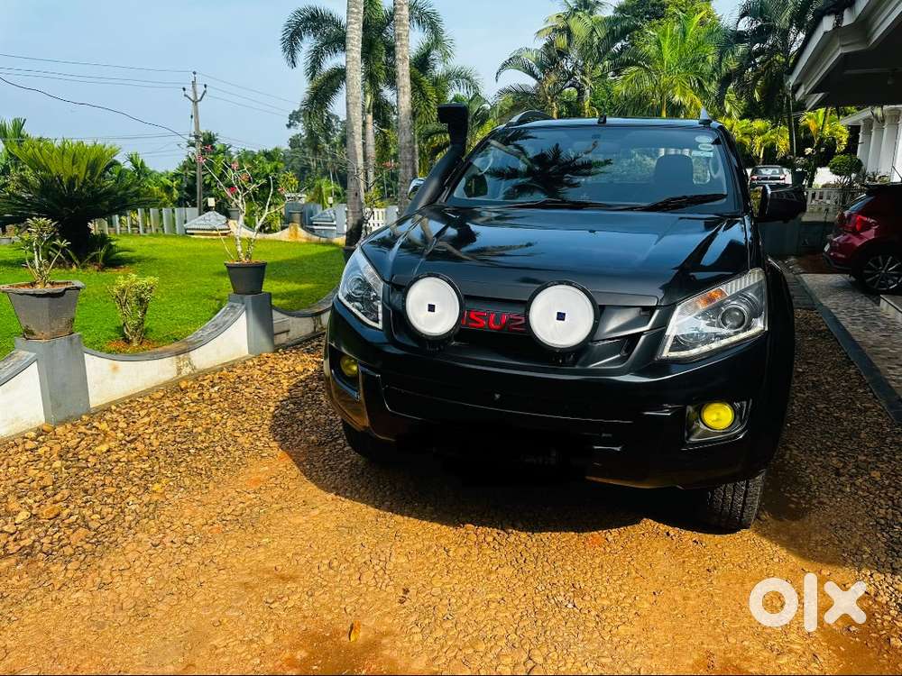Isuzu D-max V-cross 2019