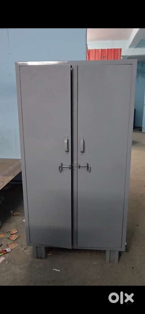 8 Almirahs for Sale &ndash; Good Condition | Bulk Sale