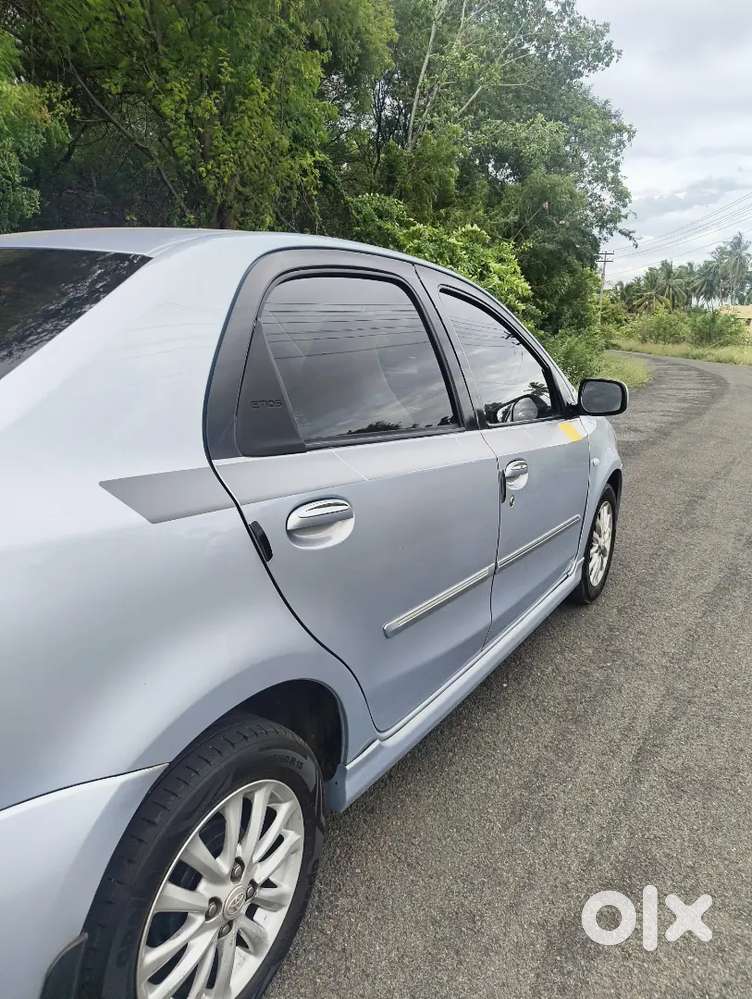 Toyota Etios 2011 Lpg 120000 Km Driven